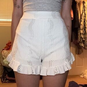 ⭐️Zara White Textured Shorts size small